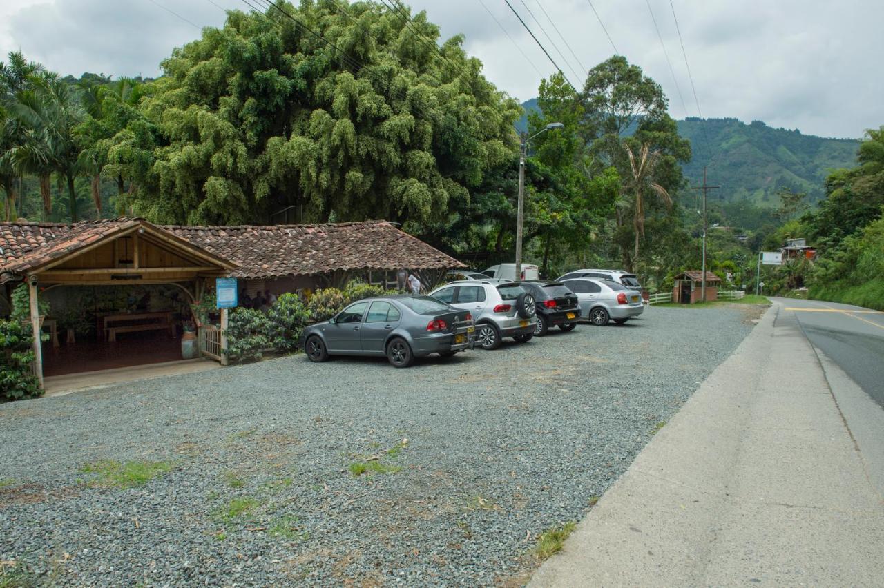 Hacienda Charrascal Coffe Farm Apartment Манисалес Екстериор снимка